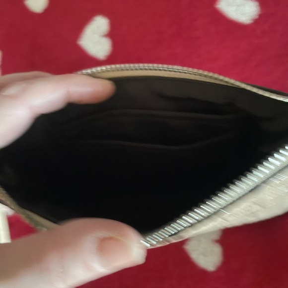 Coach corner zip wristlet - Picture 3 of 3